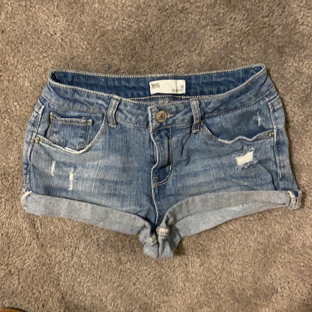 NWOT RSQ Mid Rise Cuff Jean Shorts